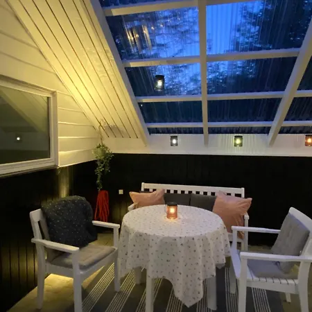 Feriehus Med Udendors Pool I Ferieby *