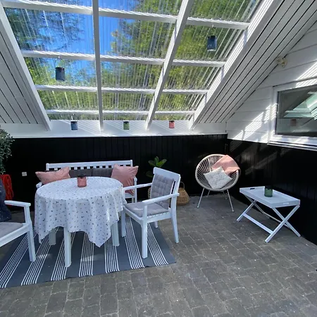 Feriehus Med Udendors Pool I Ferieby