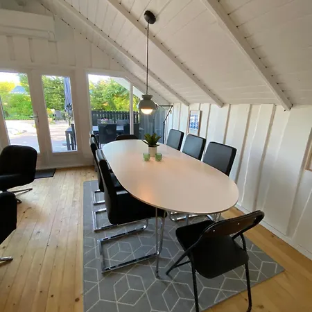 Med Udendors Pool I Ferieby Feriehus