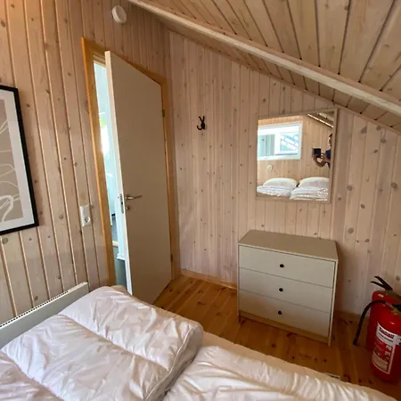 Feriehus Med Udendors Pool I Ferieby *