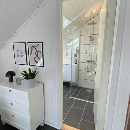 Med Udendors Pool I Ferieby *
