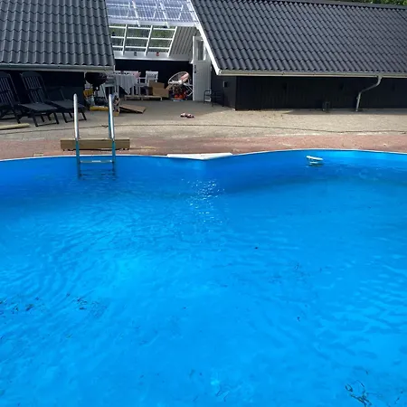 別荘 Med Udendors Pool I Ferieby Arrild